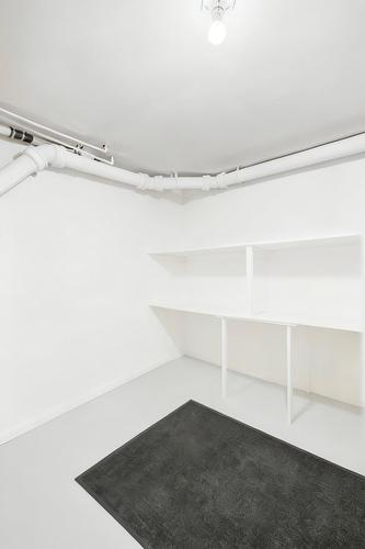 Storage - 22 Av. Coolbreeze, Pointe-Claire, QC - Indoor With Storage