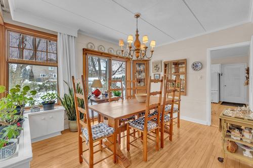 Dining room - 22 Av. Coolbreeze, Pointe-Claire, QC - Indoor Photo Showing Dining Room