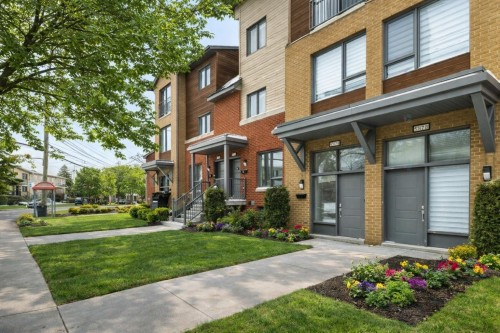 Exterior - 5780B Av. Parkhaven, Côte-Saint-Luc, QC - Outdoor With Facade