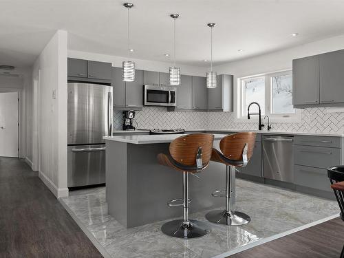 212 Howe Avenue, Fall River, NS 