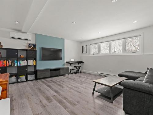 212 Howe Avenue, Fall River, NS 