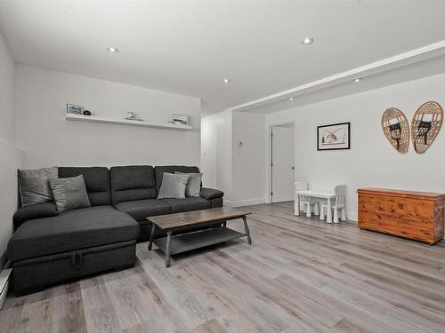 212 Howe Avenue, Fall River, NS 