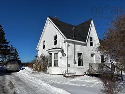 669 Highway 1  Hebron, NS B5A 5A3