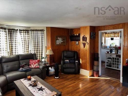 669 Highway 1, Hebron, NS 