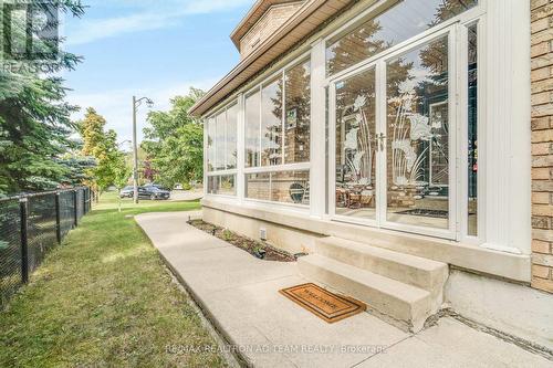 498 Tremblant Court, Mississauga, ON - Outdoor