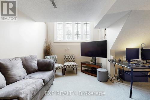 43 Hartnell Square, Brampton, ON - Indoor