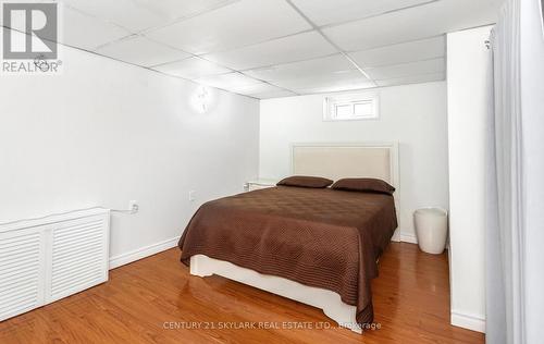 3353 Martins Pine Crescent, Mississauga, ON - Indoor Photo Showing Bedroom
