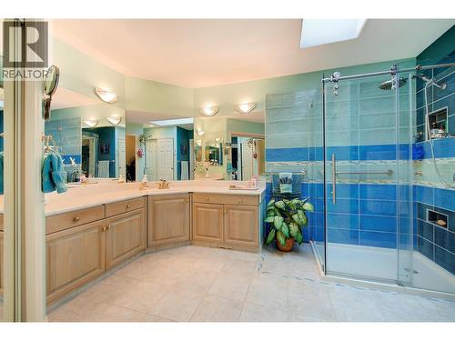 4074 Gellatly Road Unit# 126, West Kelowna, BC - Indoor Photo Showing Bathroom