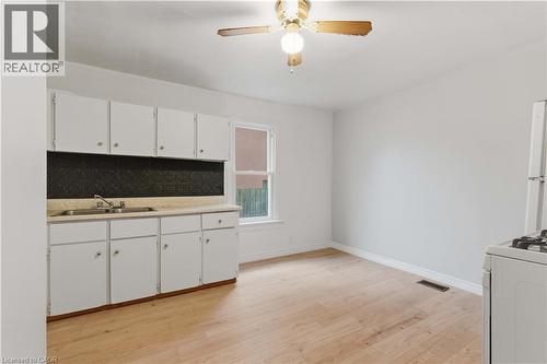 11 Patsy Avenue, Welland, ON - Indoor Photo Showing Kitchen With Double Sink
