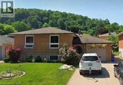 6 SHERRY LANE Drive  Hamilton, ON L8K 5R2