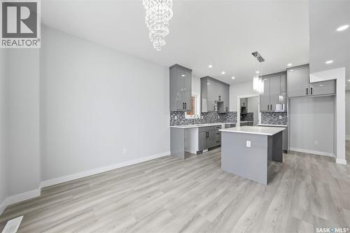 142 Sharma Lane, Saskatoon, SK - Indoor Photo Showing Kitchen With Upgraded Kitchen