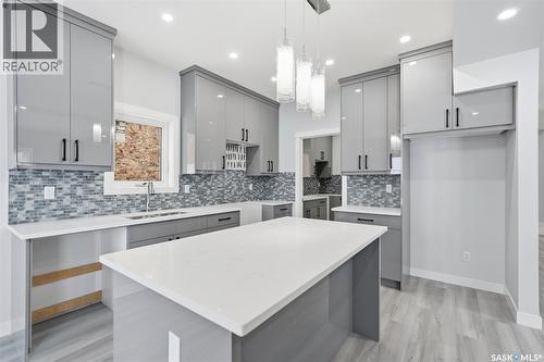 142 Sharma Lane, Saskatoon, SK - Indoor Photo Showing Kitchen With Upgraded Kitchen