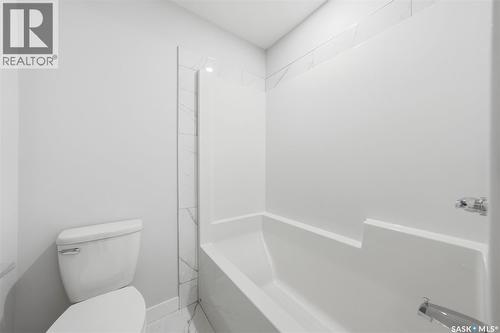 142 Sharma Lane, Saskatoon, SK - Indoor Photo Showing Bathroom