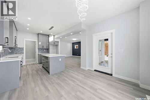 142 Sharma Lane, Saskatoon, SK - Indoor Photo Showing Kitchen With Upgraded Kitchen