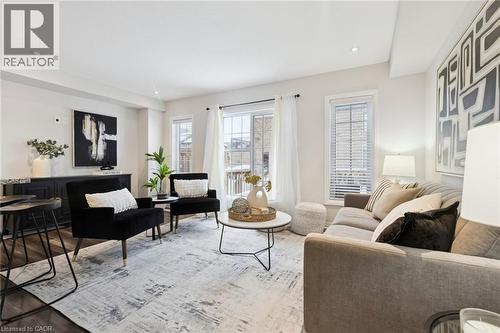 181 South Creek Drive, Kitchener, ON - Indoor Photo Showing Living Room