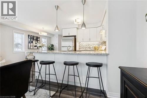 181 South Creek Drive, Kitchener, ON - Indoor Photo Showing Kitchen With Upgraded Kitchen