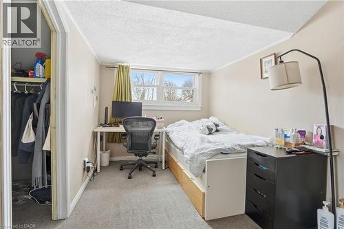 67 Sterling Street, Hamilton, ON - Indoor Photo Showing Bedroom