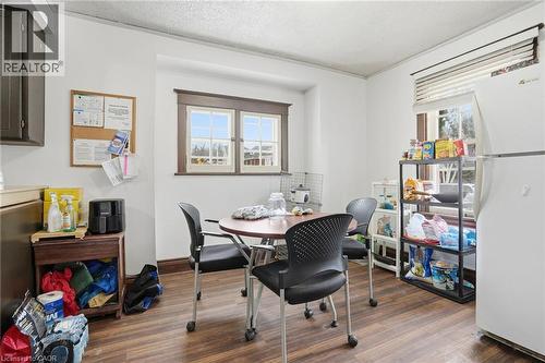 67 Sterling Street, Hamilton, ON - Indoor Photo Showing Dining Room