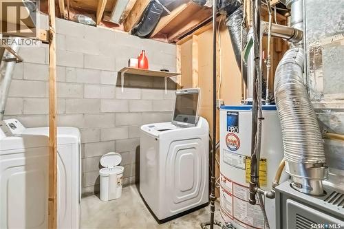 732 Mccormack Road, Saskatoon, SK - Indoor Photo Showing Laundry Room