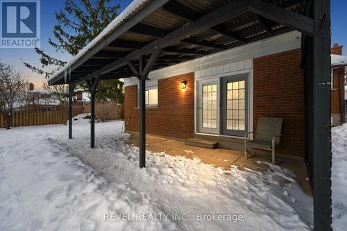 7 Forestwood Drive, Kitchener, ON - Outdoor