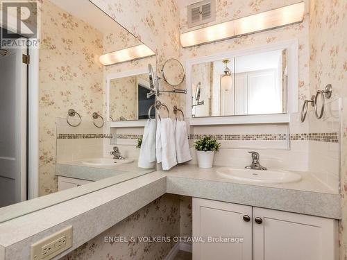 878 Dunlevie Avenue, Ottawa, ON - Indoor Photo Showing Bathroom