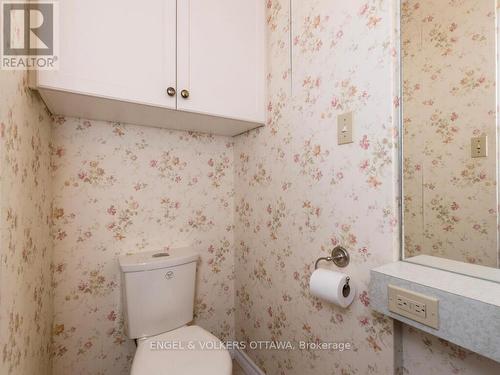 878 Dunlevie Avenue, Ottawa, ON - Indoor Photo Showing Bathroom