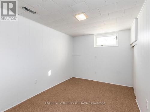 878 Dunlevie Avenue, Ottawa, ON - Indoor Photo Showing Other Room