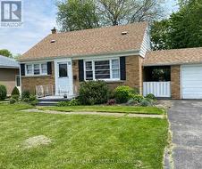 12 WOOD STREET S  St. Thomas, ON N5R 4K9