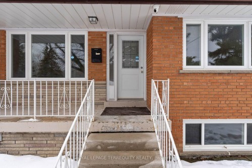 6 Peacham Crescent, Toronto, ON - Indoor Photo Showing Dining Room