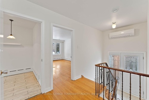 6 Peacham Crescent, Toronto, ON - Indoor Photo Showing Other Room
