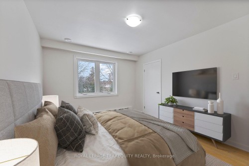 6 Peacham Crescent, Toronto, ON - Indoor Photo Showing Bedroom