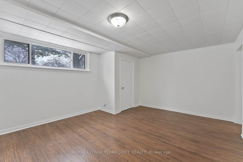 6 Peacham Crescent, Toronto, ON - Outdoor