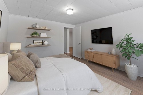 6 Peacham Crescent, Toronto, ON - Indoor Photo Showing Bedroom