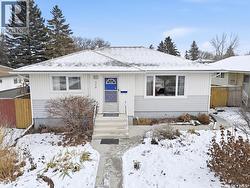 334 Q AVENUE N  Saskatoon, SK S7L 2X8