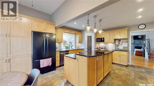 3355 Westminster Road, Regina, SK - Indoor Photo Showing Kitchen With Double Sink