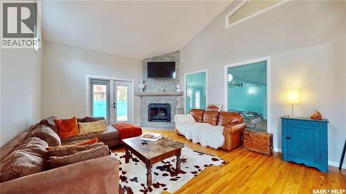 3355 Westminster Road, Regina, SK - Indoor Photo Showing Living Room With Fireplace