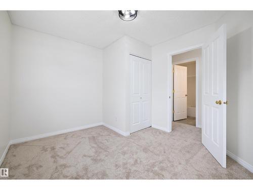 5914 162A Av Nw, Edmonton, AB - Indoor Photo Showing Other Room