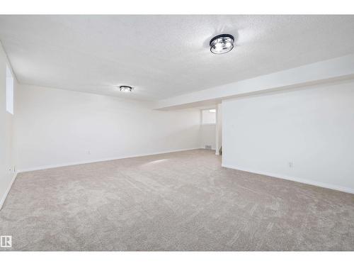 5914 162A Av Nw, Edmonton, AB - Indoor Photo Showing Other Room