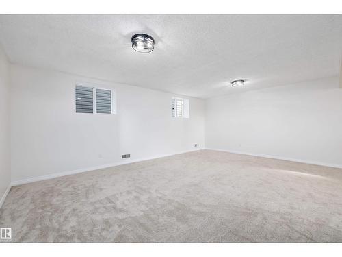 5914 162A Av Nw, Edmonton, AB - Indoor Photo Showing Other Room