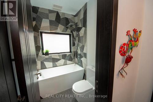 662 Byngmount Avenue, Mississauga, ON - Indoor