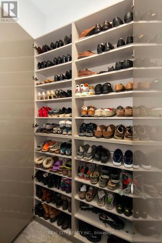 662 Byngmount Avenue, Mississauga, ON - Indoor