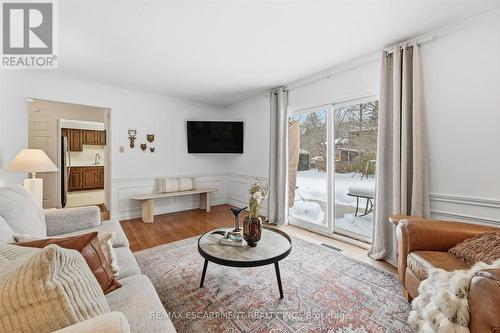 287 Cornwallis Road, Hamilton, ON - Indoor Photo Showing Living Room