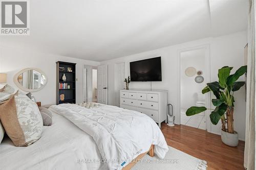 287 Cornwallis Road, Hamilton, ON - Indoor Photo Showing Bedroom