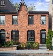 42 BERRYMAN STREET Toronto, ON M5R 1M6
