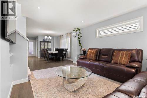5113 Crane Crescent, Regina, SK - Indoor Photo Showing Living Room