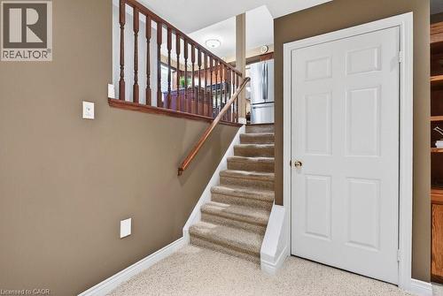 128 Nugent Drive, Hamilton, ON - Indoor Photo Showing Other Room