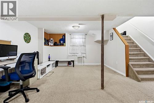 850 Samuels Crescent N, Regina, SK - Indoor Photo Showing Office