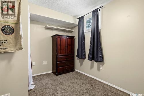850 Samuels Crescent N, Regina, SK - Indoor
