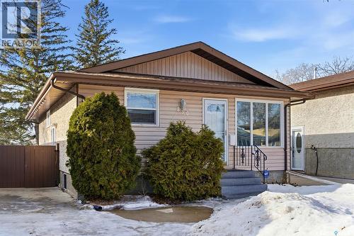 850 Samuels Crescent N, Regina, SK - Outdoor