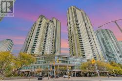 2604 - 16 YONGE STREET  Toronto, ON M5E 2A1